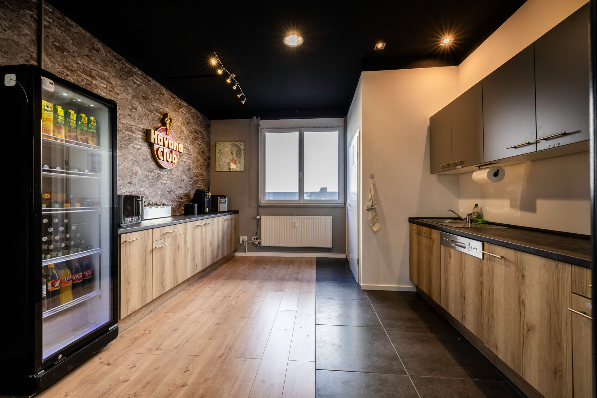 67-the94-galerie-kitchen